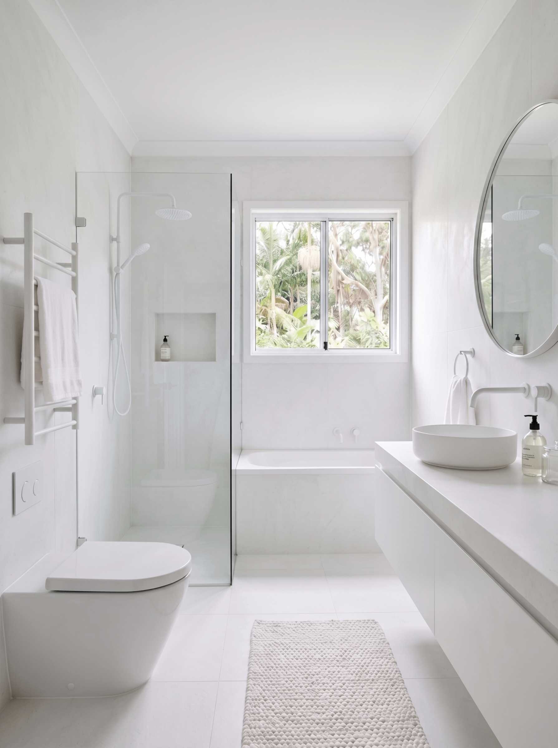 Professional bathroom resurfacing process in Sydney